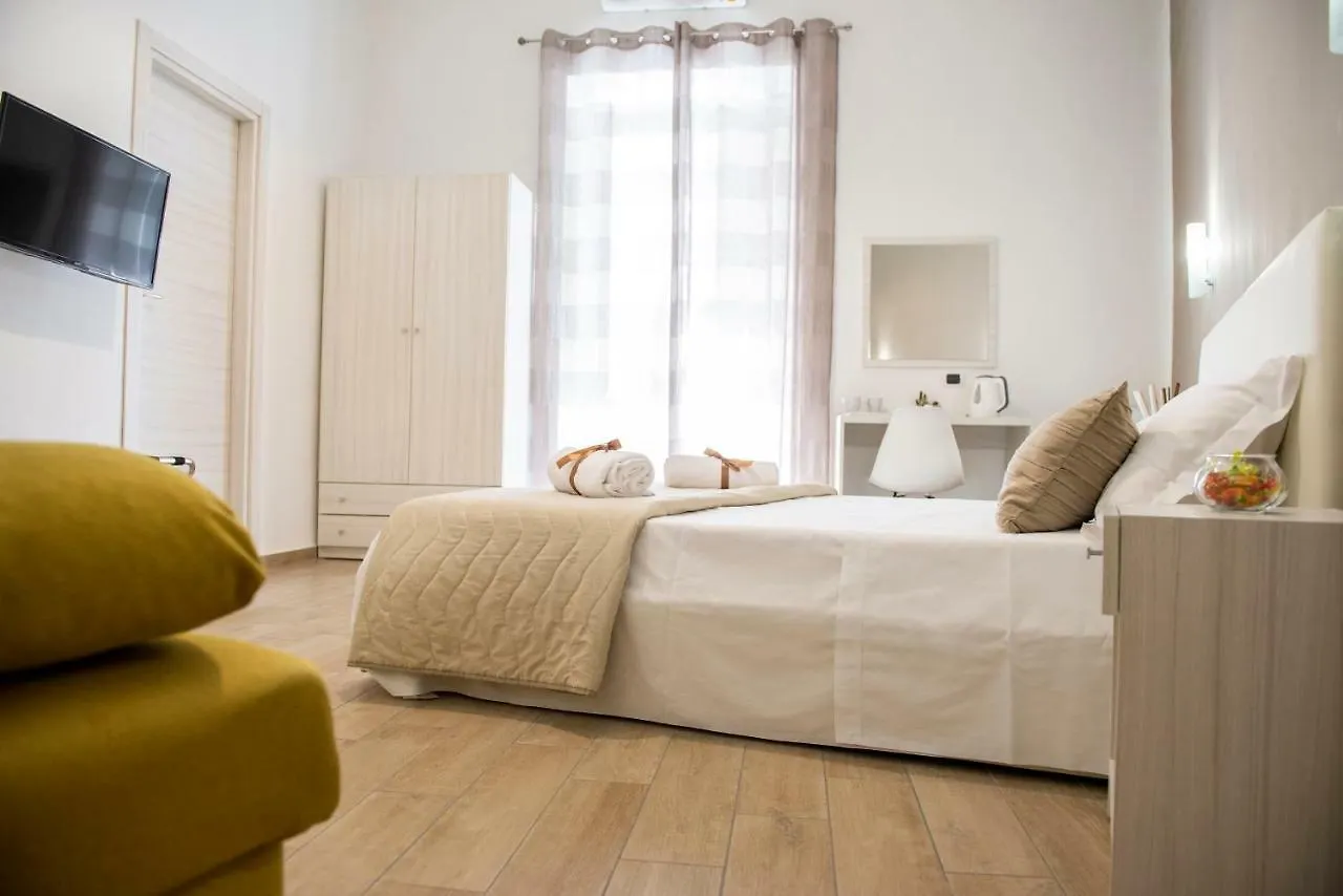 Smeraldo Suite Neapel 3*,  Italien